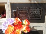 image of grave number 585636